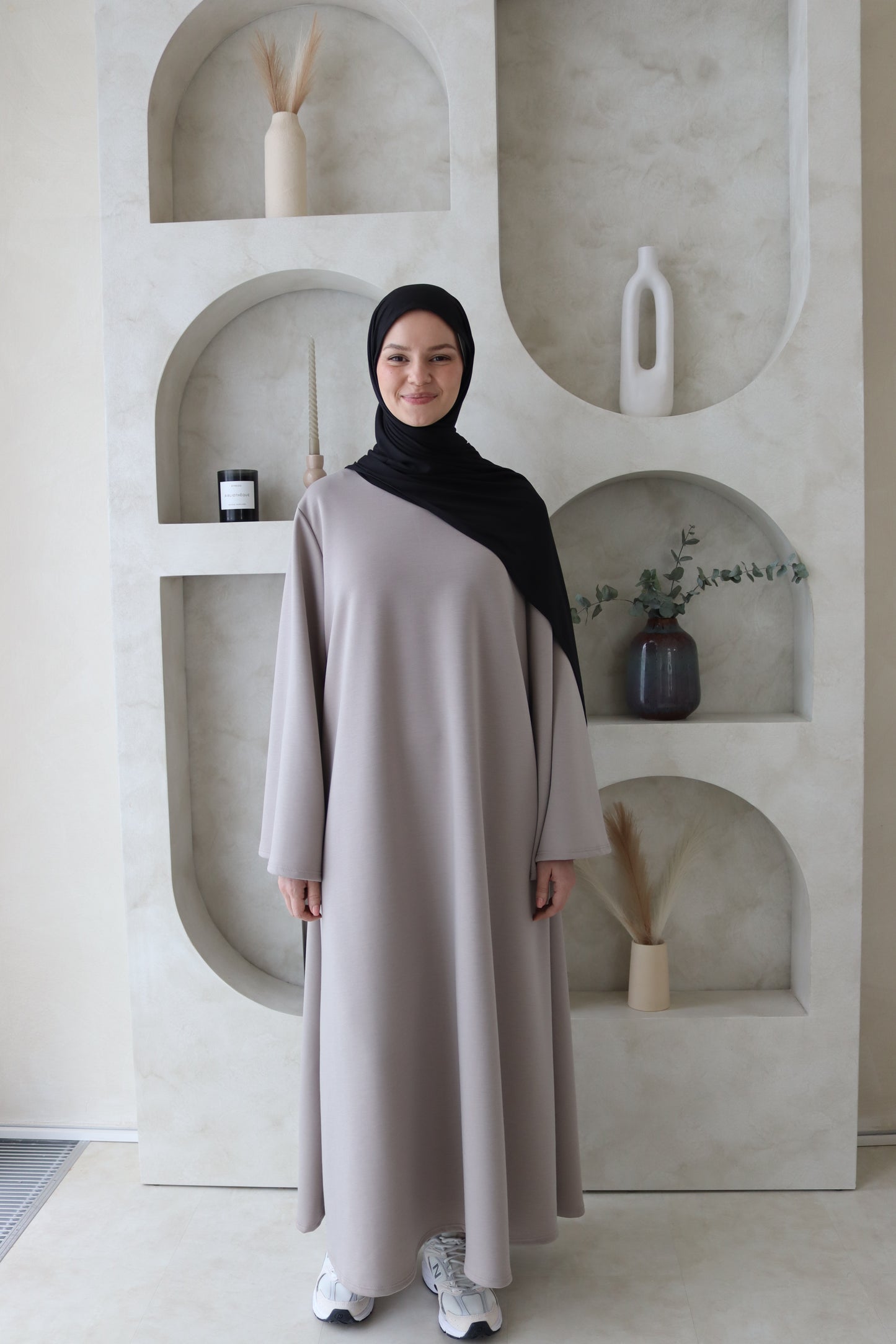 Abaya Mira